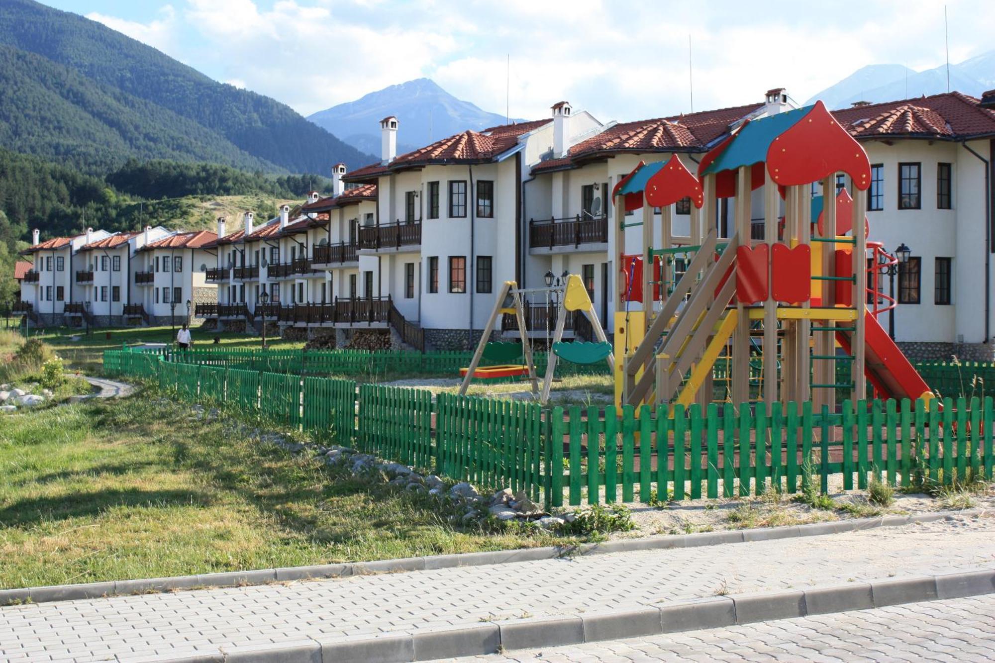 Pinerose Resort Bansko Exteriör bild