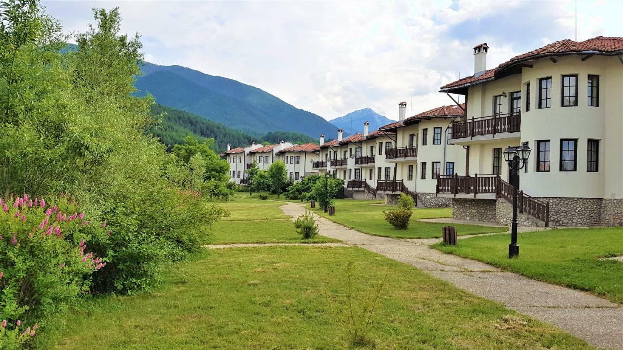 Pinerose Resort Bansko Exteriör bild